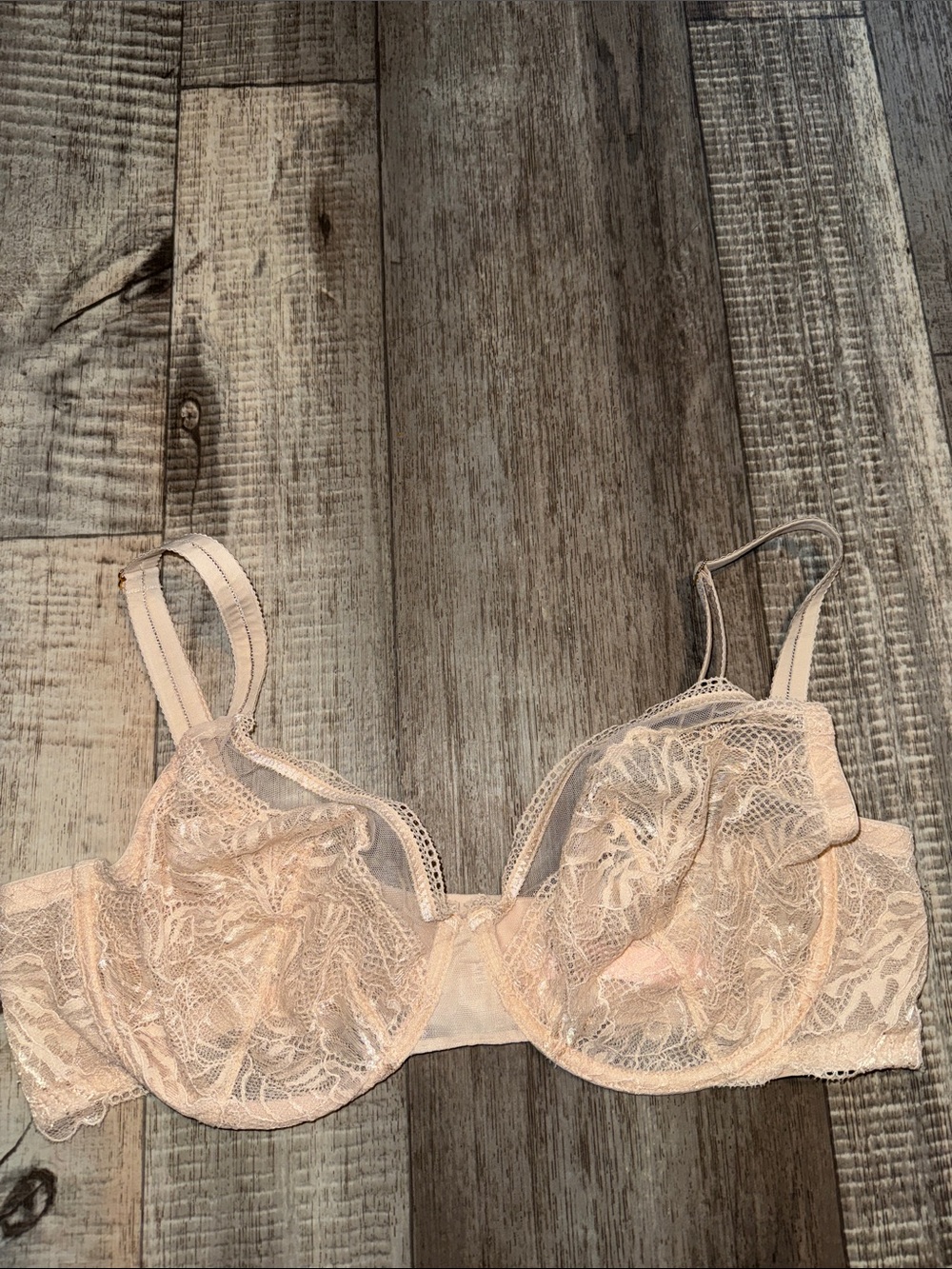 Victoria's Secret Sheer Lace Underwire Bra in Light Nude- size 42D